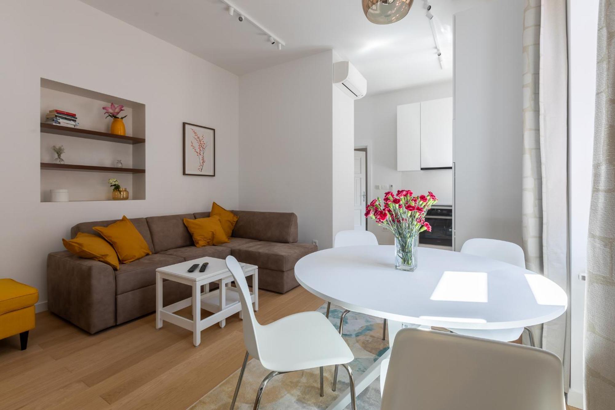 Apartment Nikola 4* Загреб Екстериор снимка